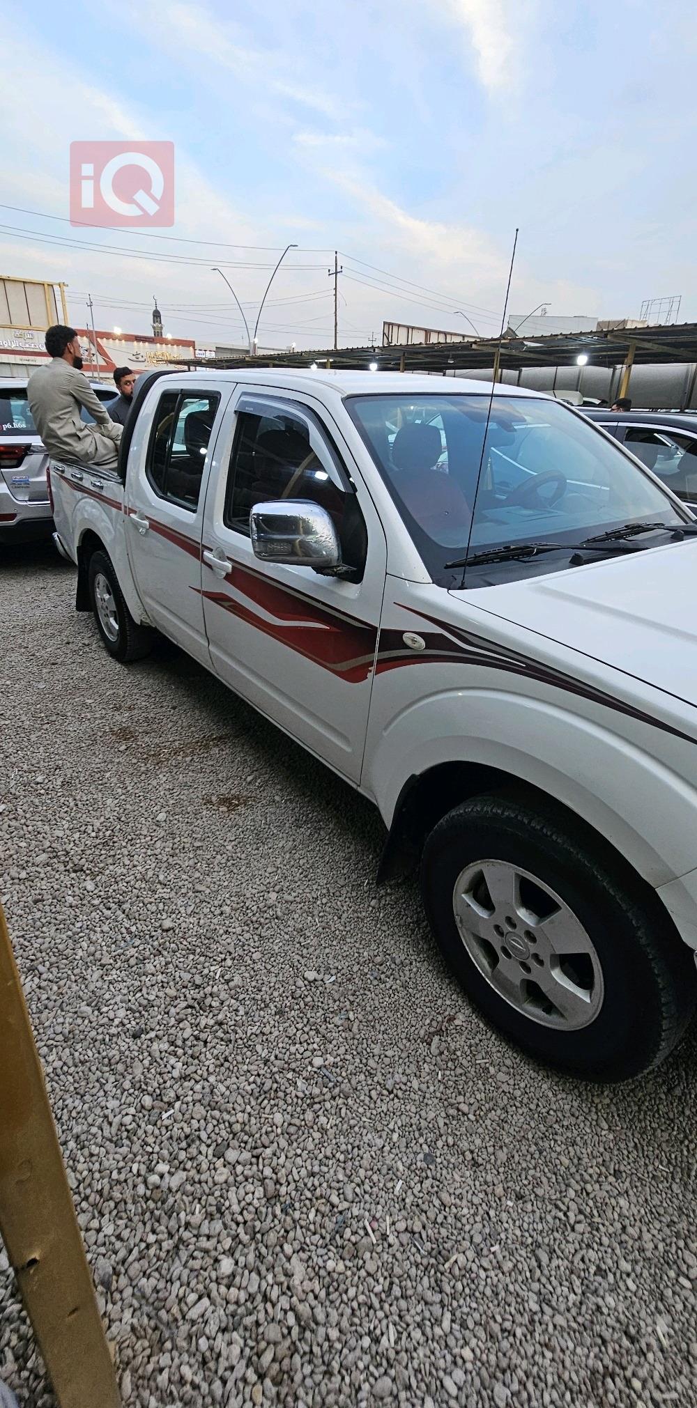 نيسان نافارا